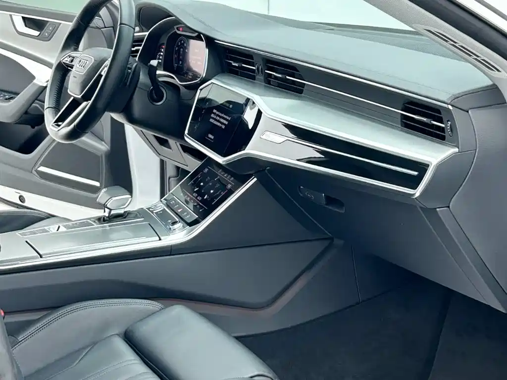 Audi A7 2020 45 TFSI Premium Selection купить на сайте DeffCars