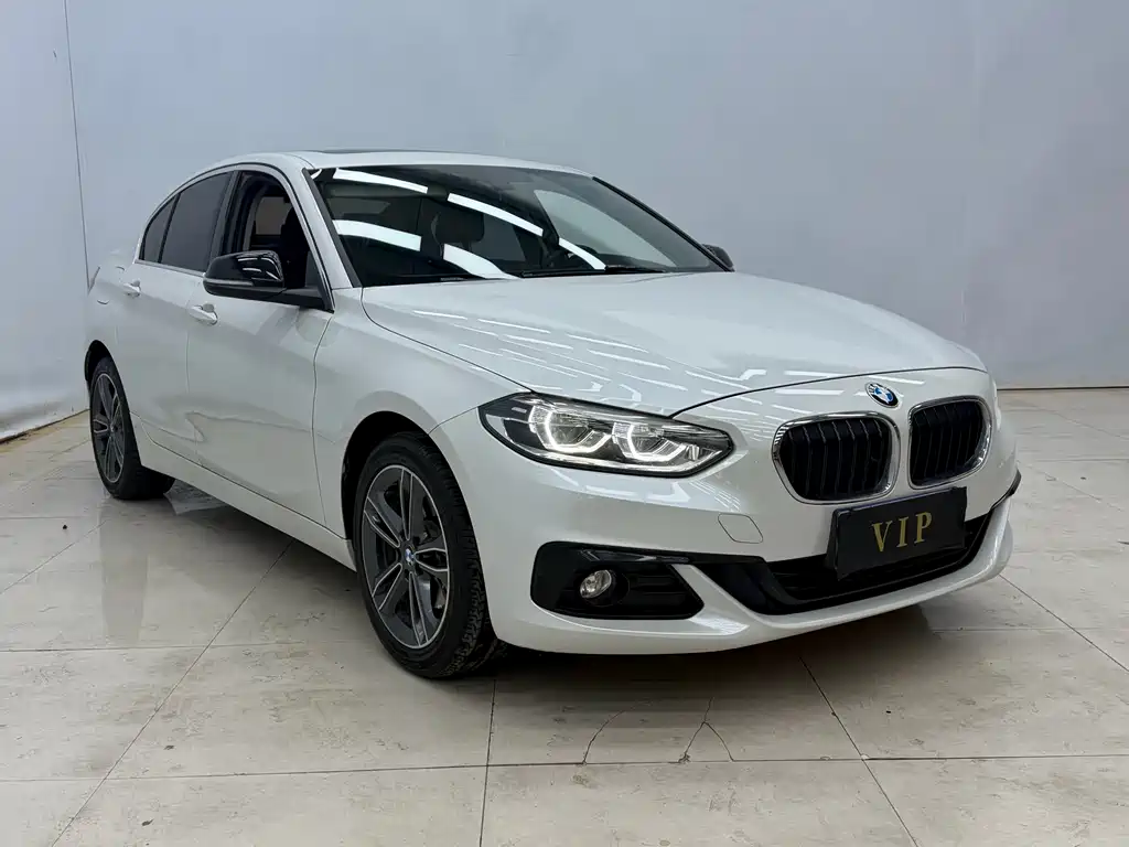 BMW 1 Series 2018 118i Sports купить на сайте DeffCars