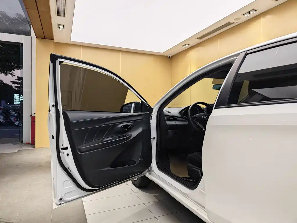 Vios 2022 1.5L 20th Anniversary Edition купить на сайте DeffCars