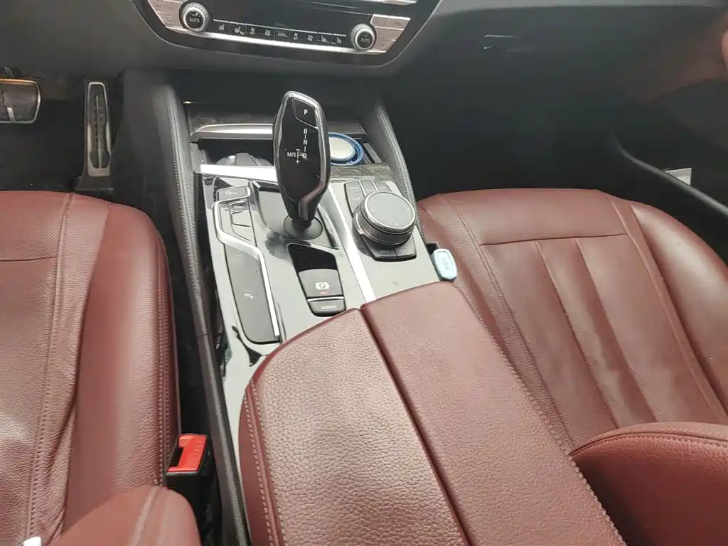 BMW 5 Series 2018 facelift 530Li xDrive M Sports Package купить на сайте DeffCars
