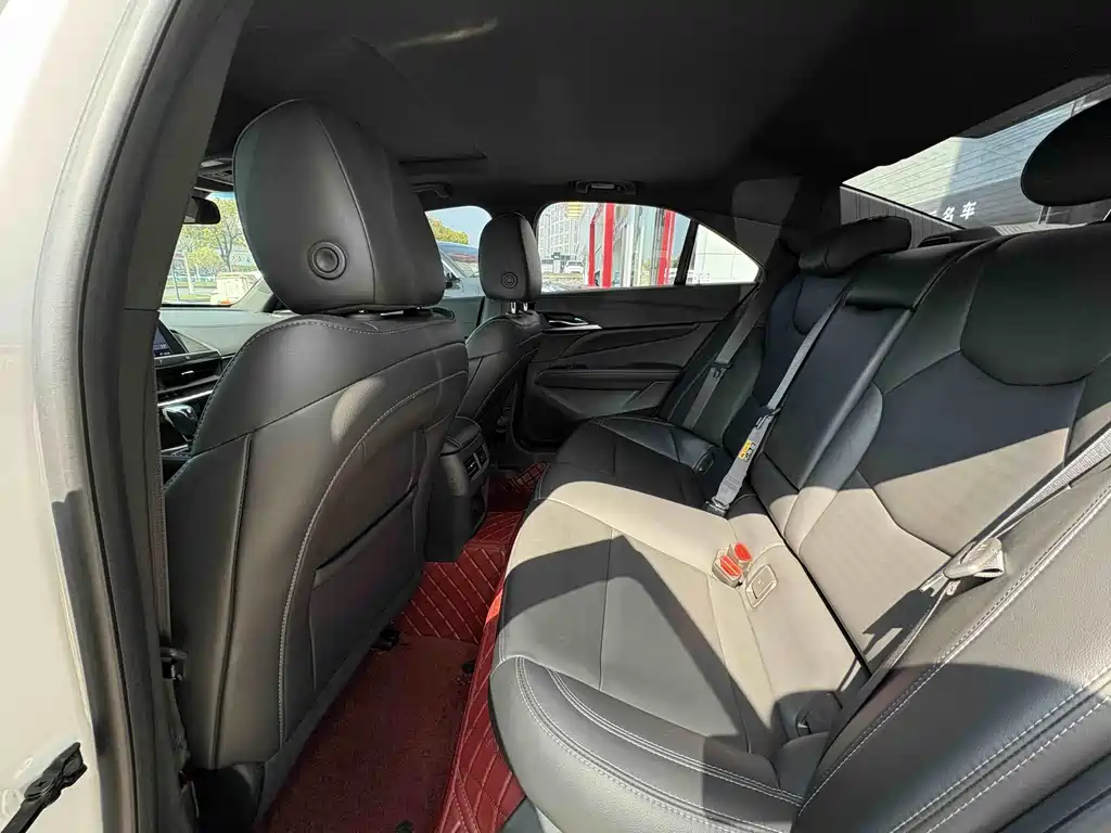 Cadillac CT4 2020 28T Fashion Model купить на сайте DeffCars