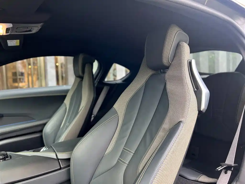 BMW i8 2016 Protonic Red Limited Edition купить на сайте DeffCars