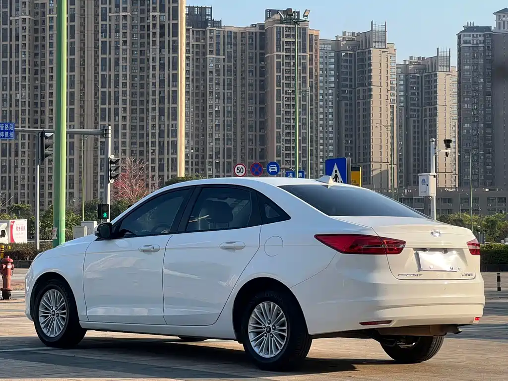 Escort 2017 facelift 1.5L automatic comfort model купить на сайте DeffCars