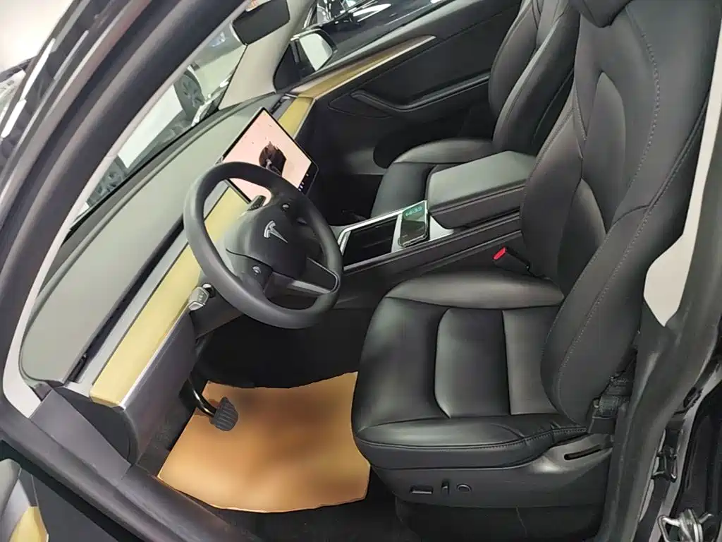 Model Y 2022 facelift rear-wheel drive version купить на сайте DeffCars