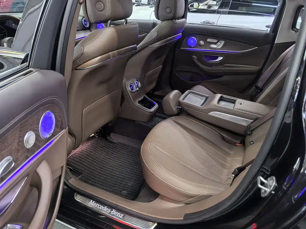 Mercedes-Benz E-Class 2023 E 300 L Luxury Model купить на сайте DeffCars