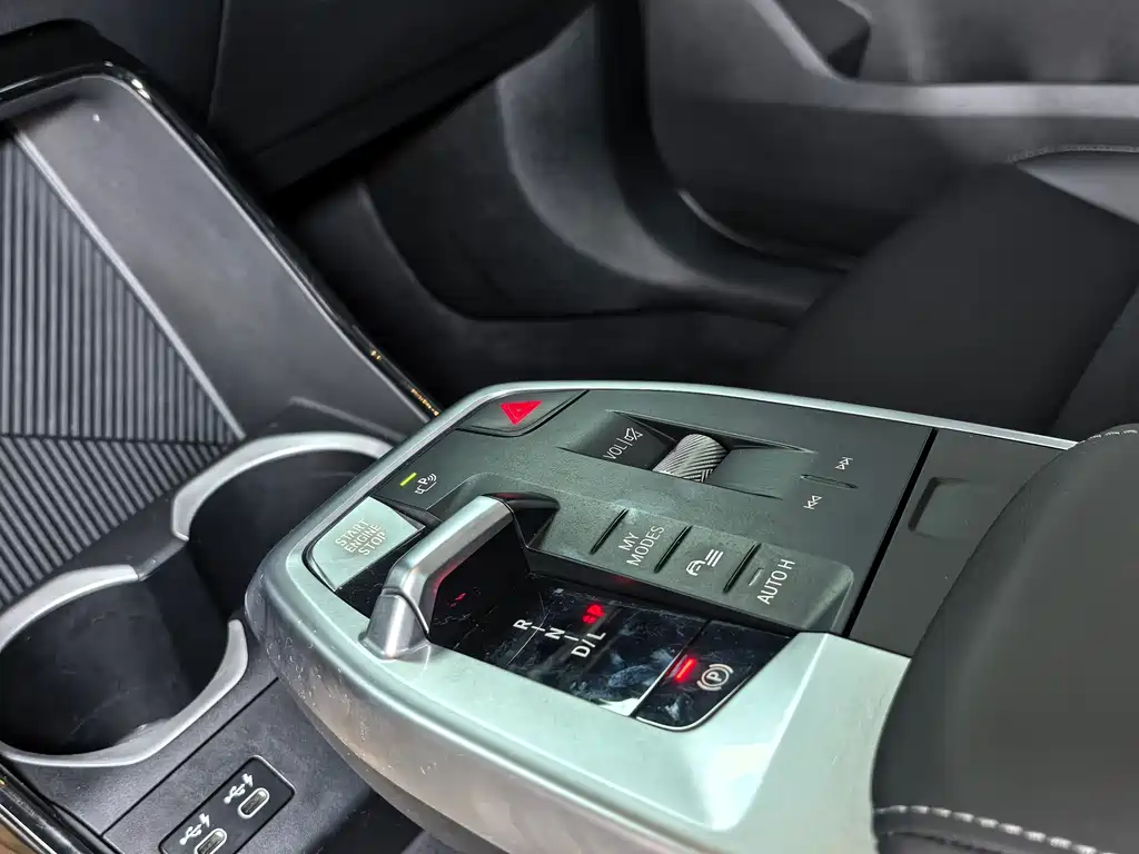 BMW X1 2023 sDrive20Li X Design Package купить на сайте DeffCars
