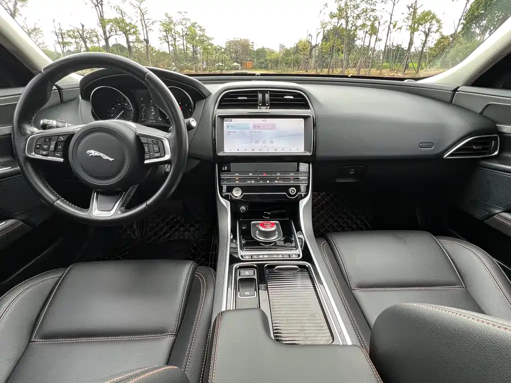 Jaguar XEL 2019 2.0T 200PS Luxury Edition купить на сайте DeffCars