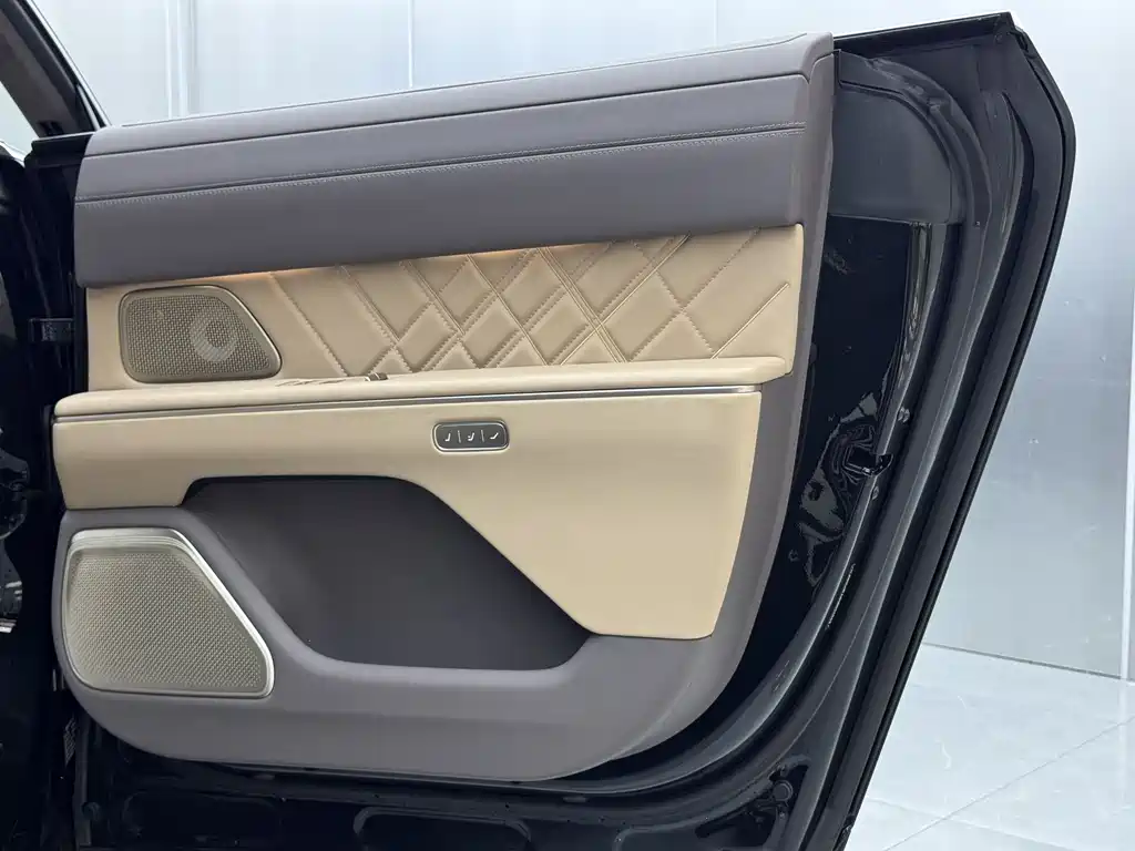 NIO ET9 2025 102kWh Signature Edition купить на сайте DeffCars