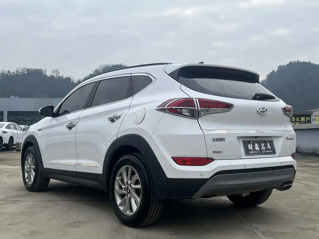 Tucson 2015 1.6T dual-clutch two-wheel drive intelligent model купить на сайте DeffCars