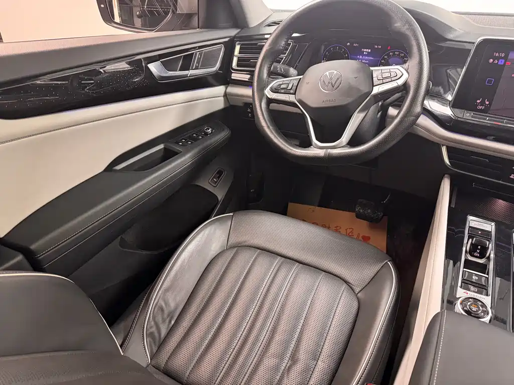 Touron 2021 380TSI four-wheel drive luxury version купить на сайте DeffCars