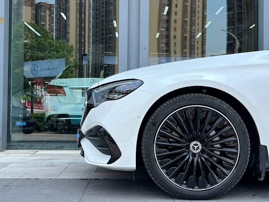 Mercedes-Benz E-Class imported 2025 E 300 luxury sports version купить на сайте DeffCars