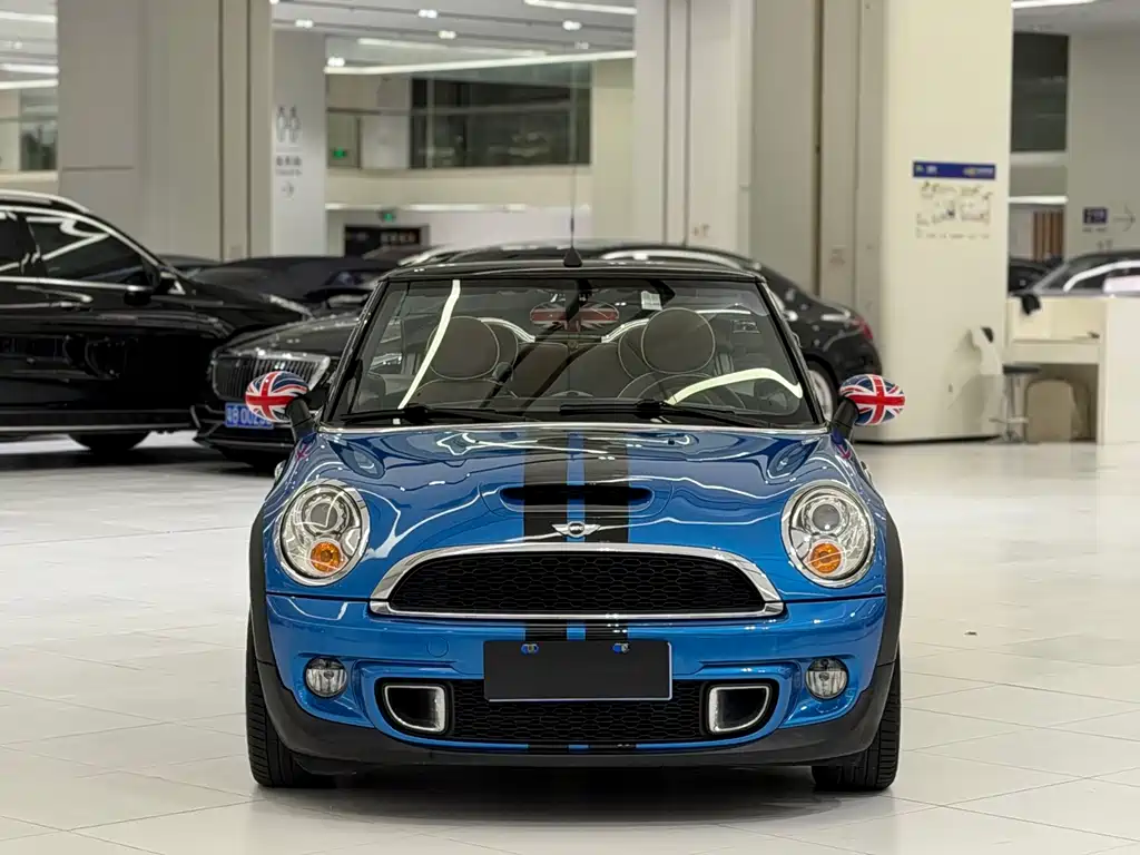 Mini 2011 1.6T Cooper S Cabrio купить на сайте DeffCars