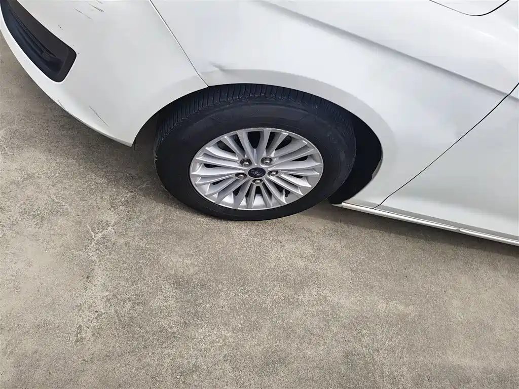 Escort 2017 facelift 1.5L automatic comfort model купить на сайте DeffCars