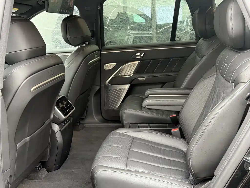 Ledo L90 2025 Max six-seater version купить на сайте DeffCars