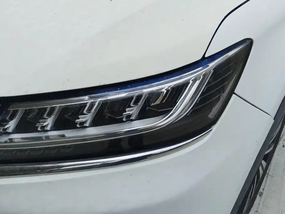 Roewe RX5 2019 20T two-wheel drive automatic 4G interconnected platinum version купить на сайте DeffCars