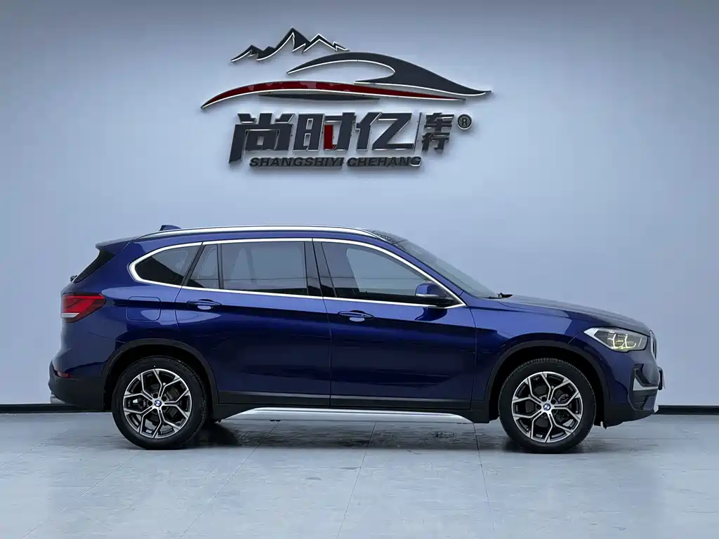 BMW X1 2020 sDrive20Li Exclusive Model купить на сайте DeffCars