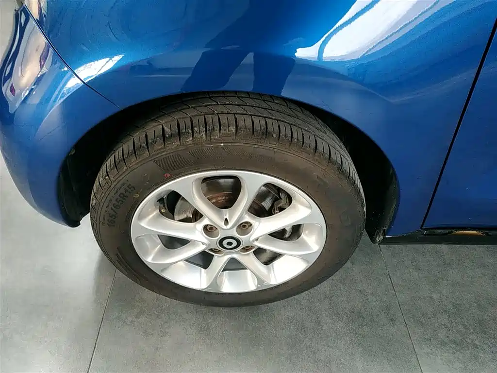 smart forfour 2016 1.0L 52kW smart version купить на сайте DeffCars