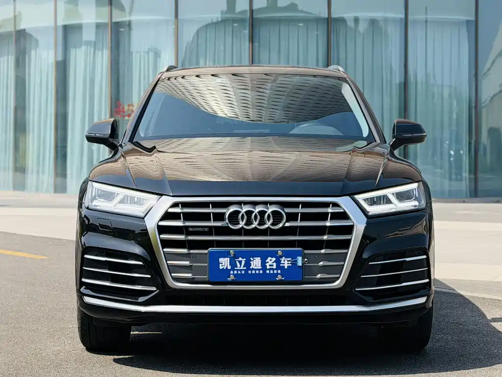 Audi Q5L 2020 facelift 40 TFSI enjoys fashionable style купить на сайте DeffCars
