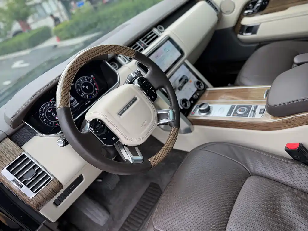 Range Rover 2020 3.0 L6 Legend Extended Edition купить на сайте DeffCars