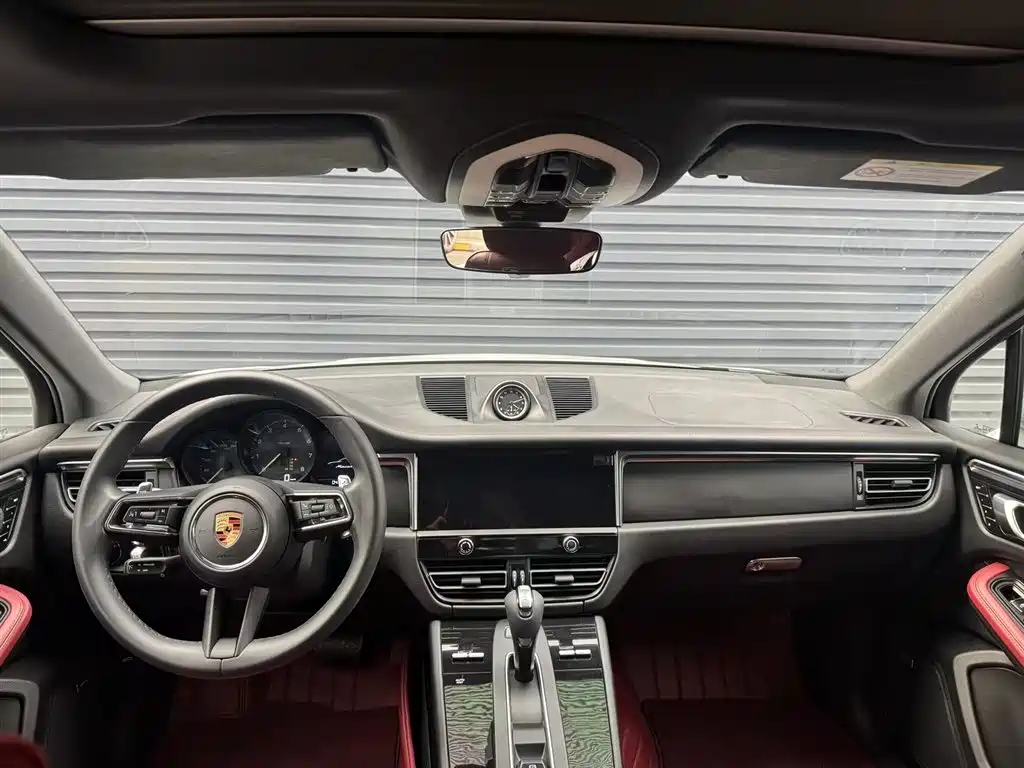 Macan 2023 Macan 2.0T купить на сайте DeffCars