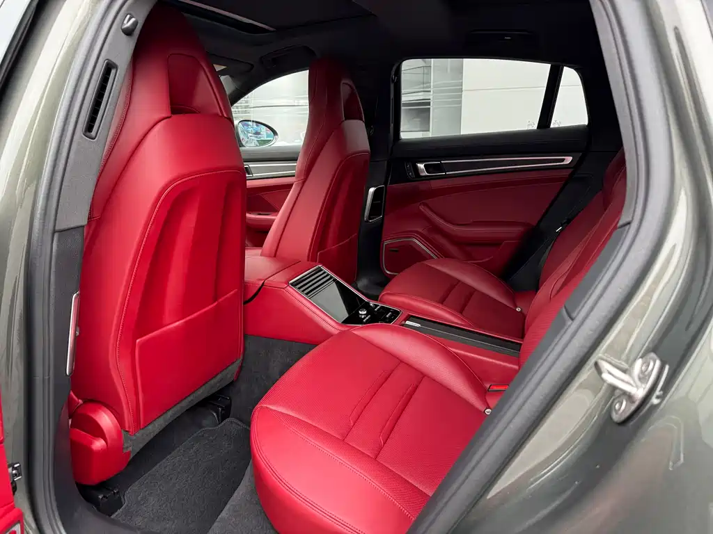 Panamera 2023 Panamera 2.9T Platinum Edition купить на сайте DeffCars