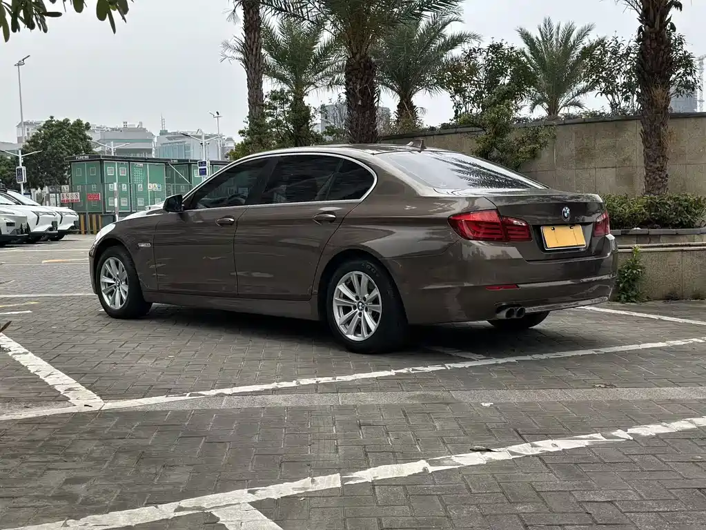 BMW 5 Series 2013 525Li Luxury купить на сайте DeffCars