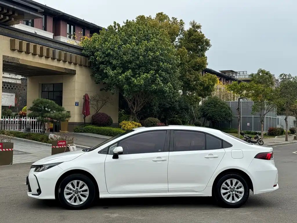 Corolla 2021 1.2T S-CVT Elite Edition купить на сайте DeffCars