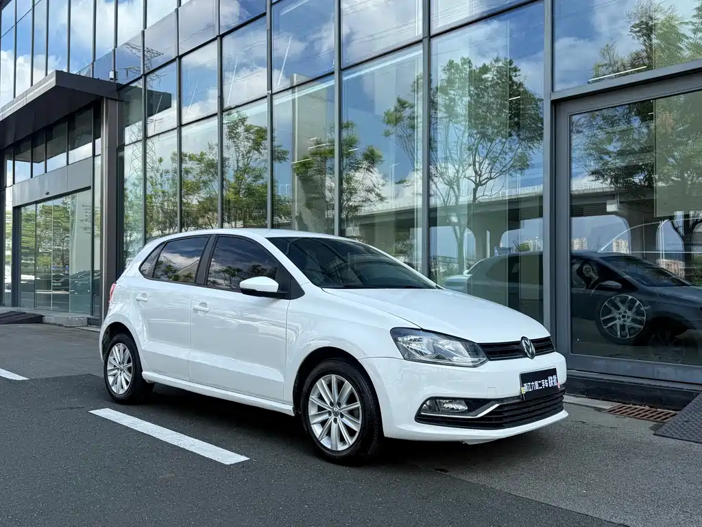 Polo 2014 1.4L automatic comfort version купить на сайте DeffCars