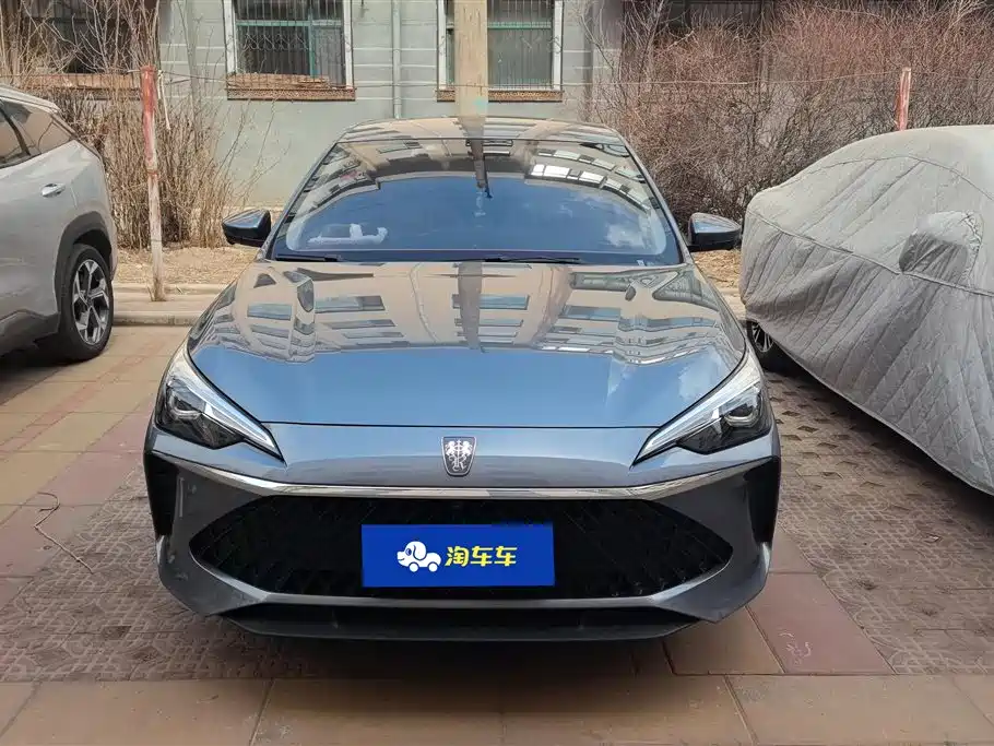 Roewe i5 2023 1.5L CVT Premium Edition купить на сайте DeffCars