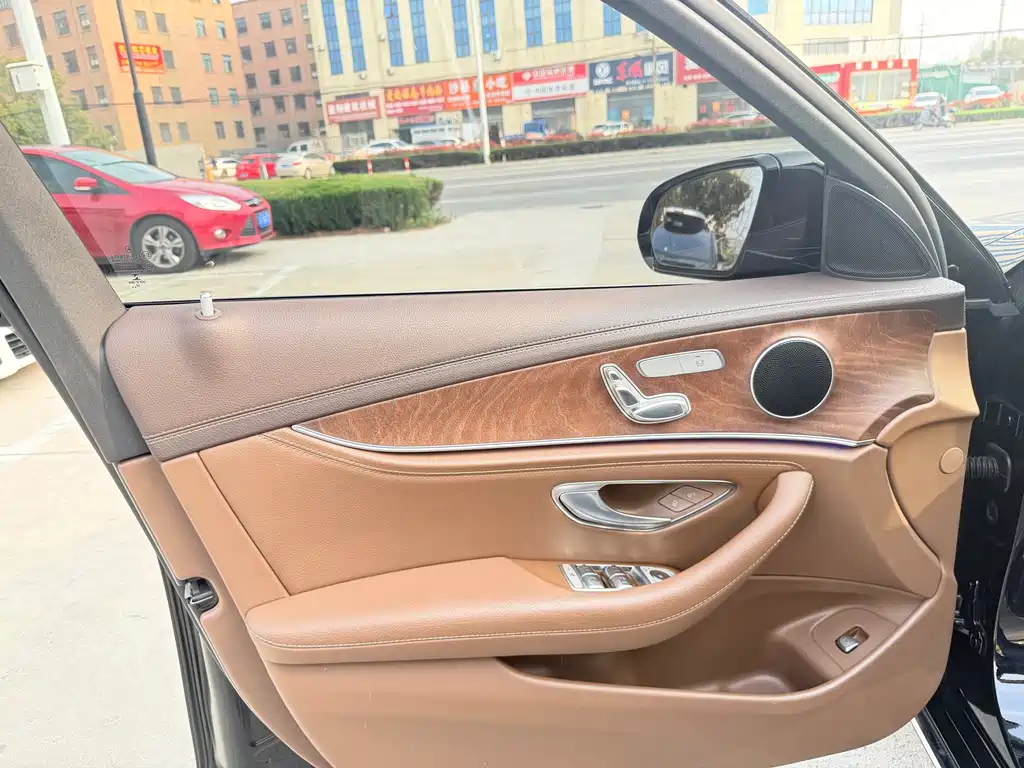 Mercedes-Benz E-Class 2023 E 260 L Sports купить на сайте DeffCars