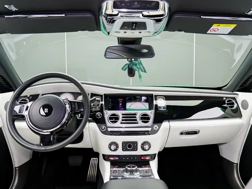 Phantom 2018 6.6T standard model купить на сайте DeffCars