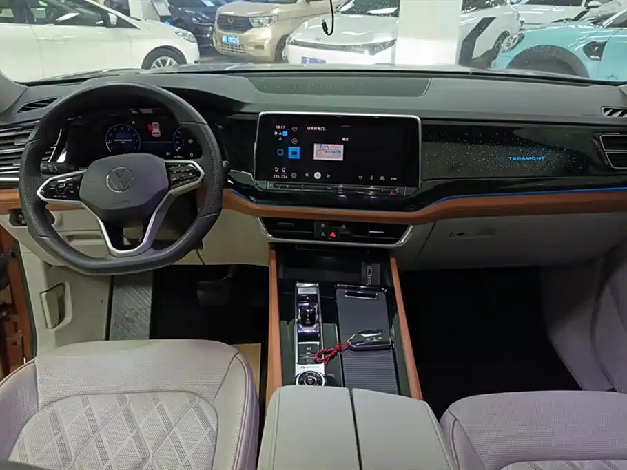 Touron 2022 380TSI four-wheel drive supreme flagship version купить на сайте DeffCars