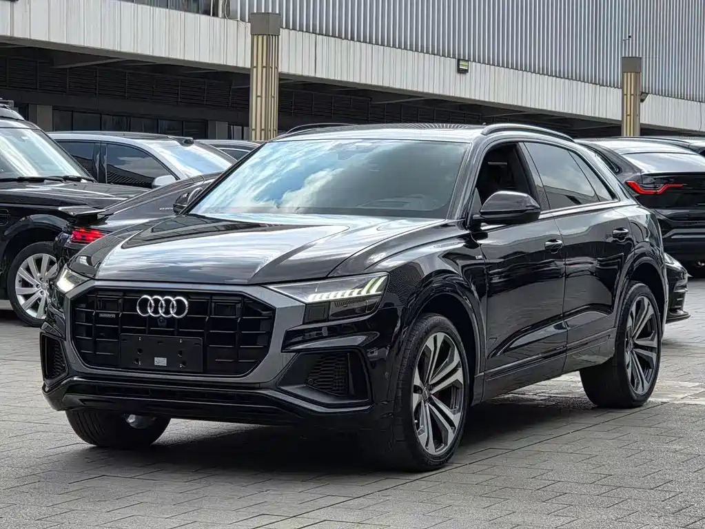 Audi Q8 2019 55 TFSI exclusive dynamic model купить на сайте DeffCars