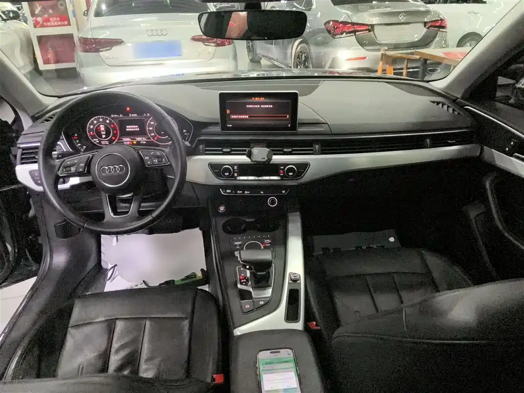 Audi A4L 2018 30th Anniversary Model 40 TFSI Fashion Model купить на сайте DeffCars