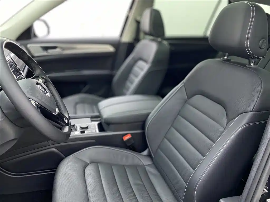 Touron 2020 380TSI four-wheel drive luxury version National V купить на сайте DeffCars