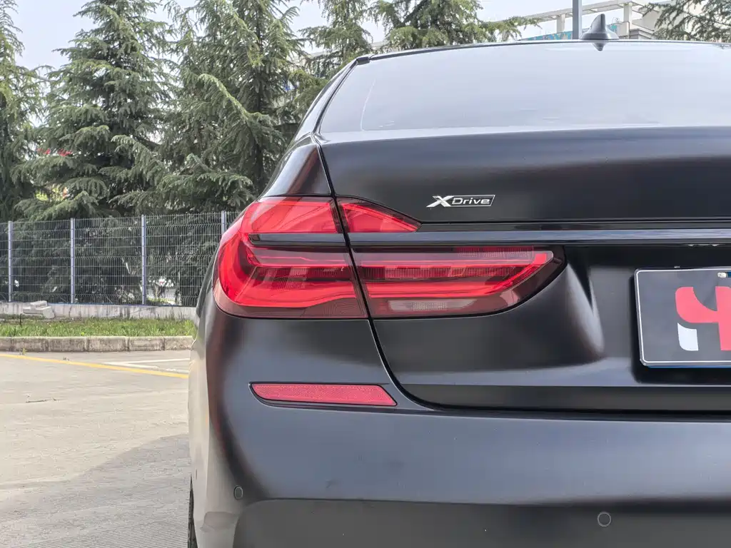 BMW 7 Series 2018 740Li xDrive Exclusive M Sports Package Black Flame Edition купить на сайте DeffCars