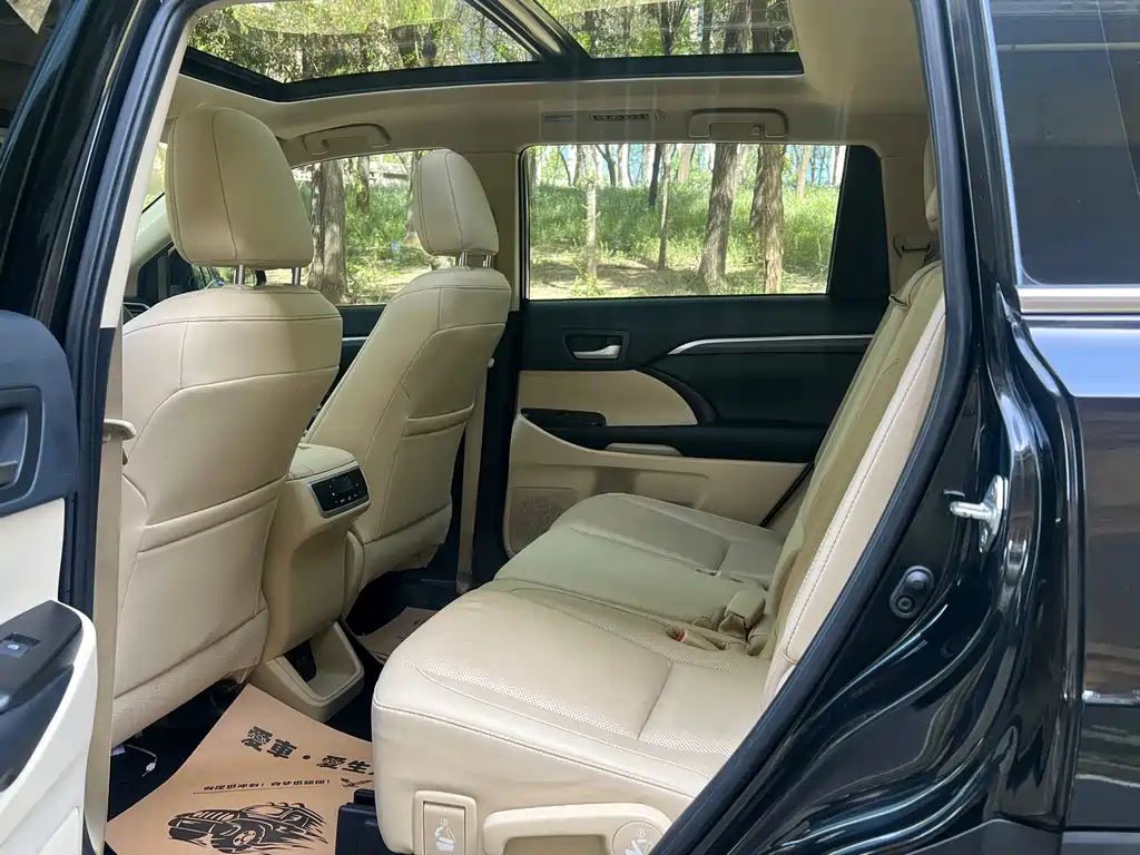 Highlander 2018 2.0T four-wheel drive luxury version, 7 seats, National VI купить на сайте DeffCars
