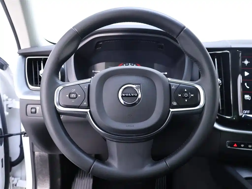 Volvo XC60 2020 T5 four-wheel drive Zhiyi Luxury Edition купить на сайте DeffCars