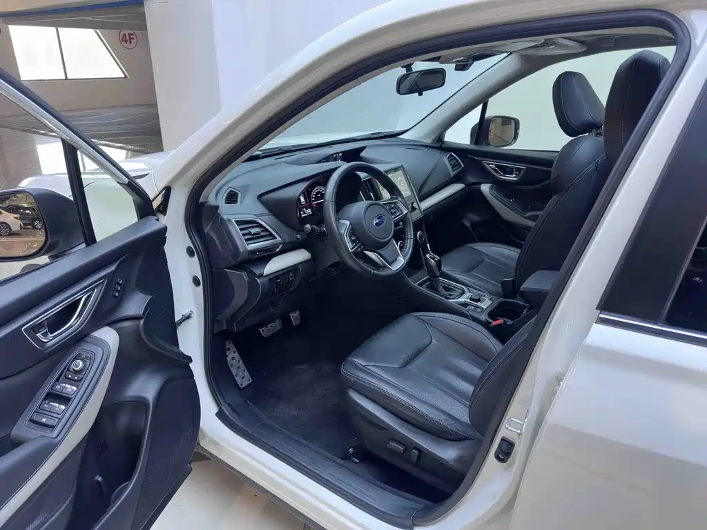 Forester 2022 2.0i AWD Deluxe Edition EyeSight купить на сайте DeffCars