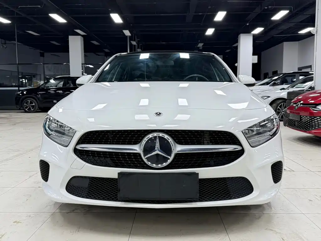 Mercedes-Benz A-Class 2022 A 180 L Sports Sedan купить на сайте DeffCars