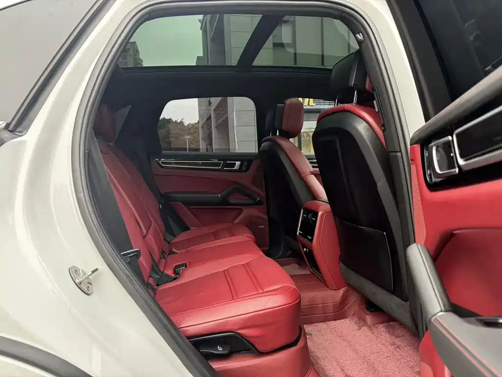 Cayenne 2022 Cayenne 3.0T Platinum Edition купить на сайте DeffCars