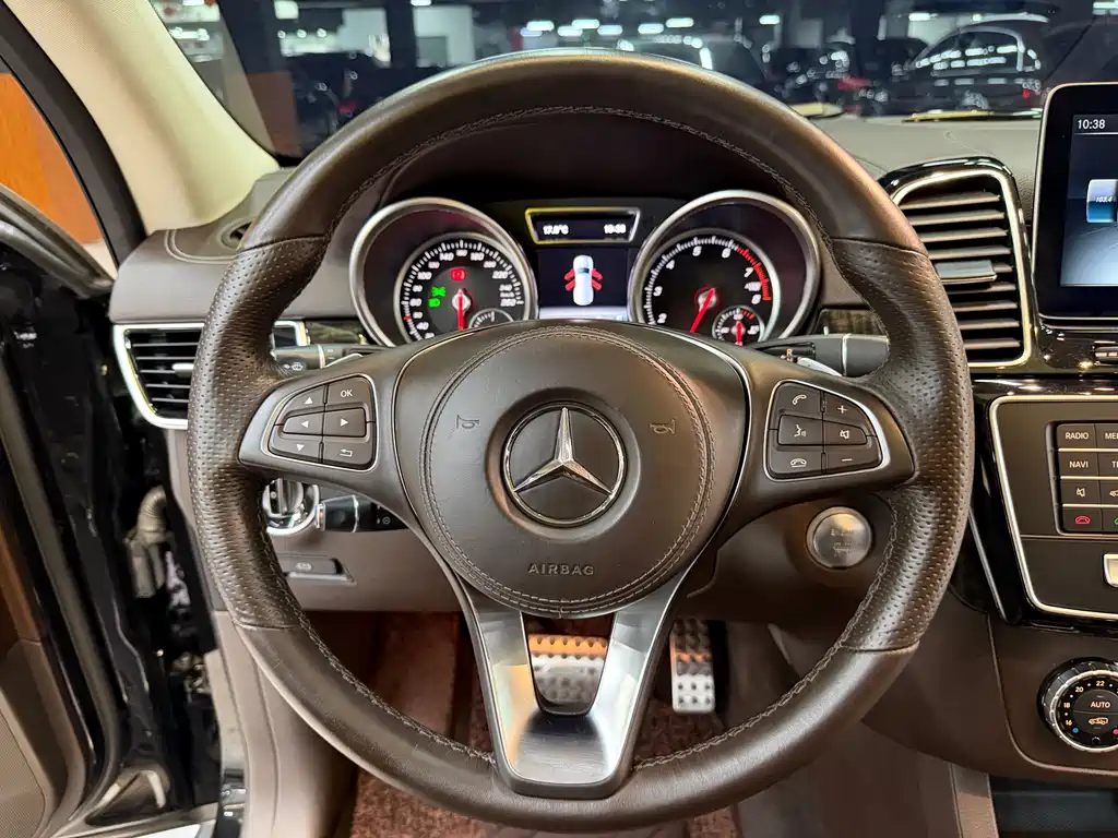 Mercedes-Benz GLS 2018 facelift GLS 400 4MATIC luxury model купить на сайте DeffCars