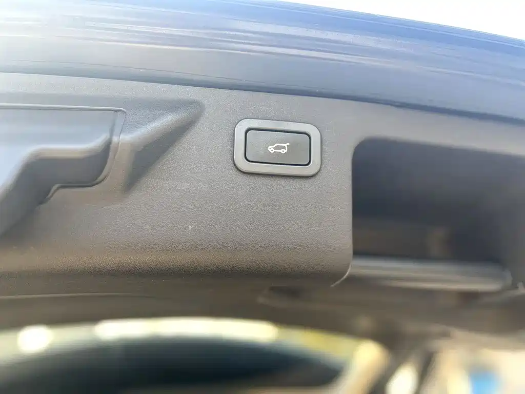 Discovery Shenxing 2017 2.0T SE купить на сайте DeffCars