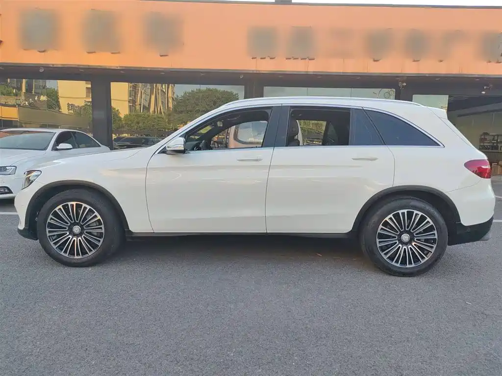 Mercedes-Benz GLC 2019 GLC 200 L 4MATIC купить на сайте DeffCars