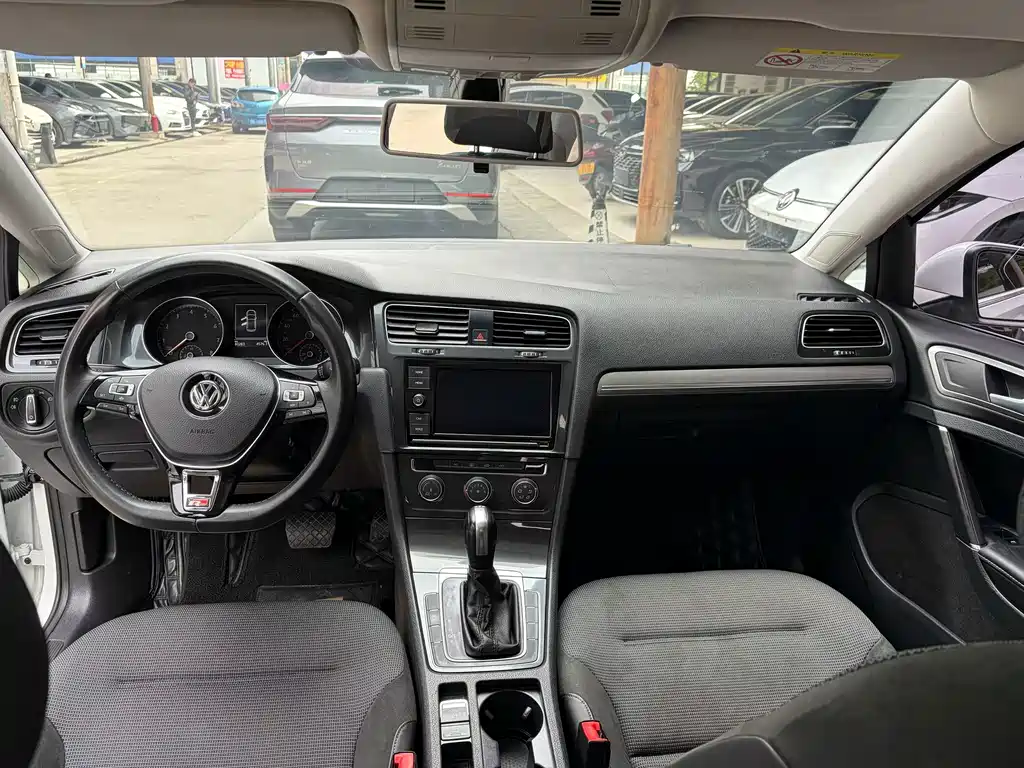 Golf 2019 280TSI DSG comfort model National VI купить на сайте DeffCars