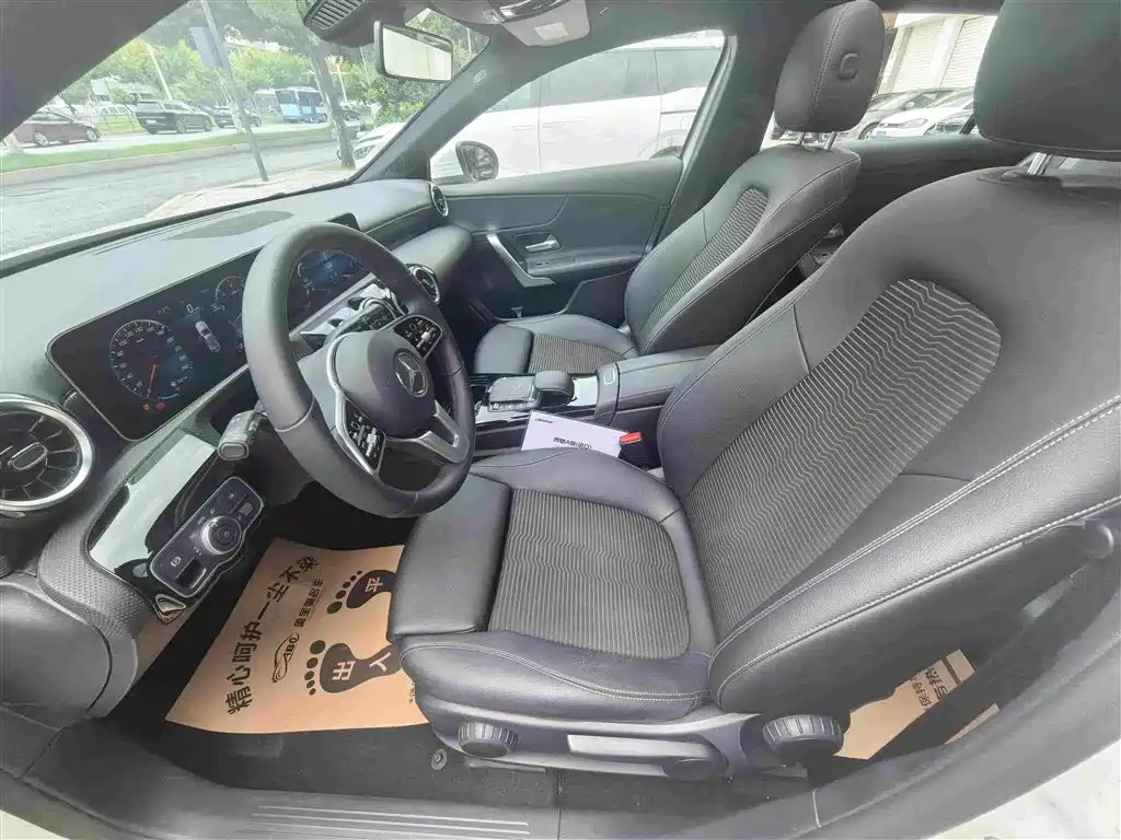 Mercedes-Benz A-Class Imported 2019 A 200 Dynamic купить на сайте DeffCars