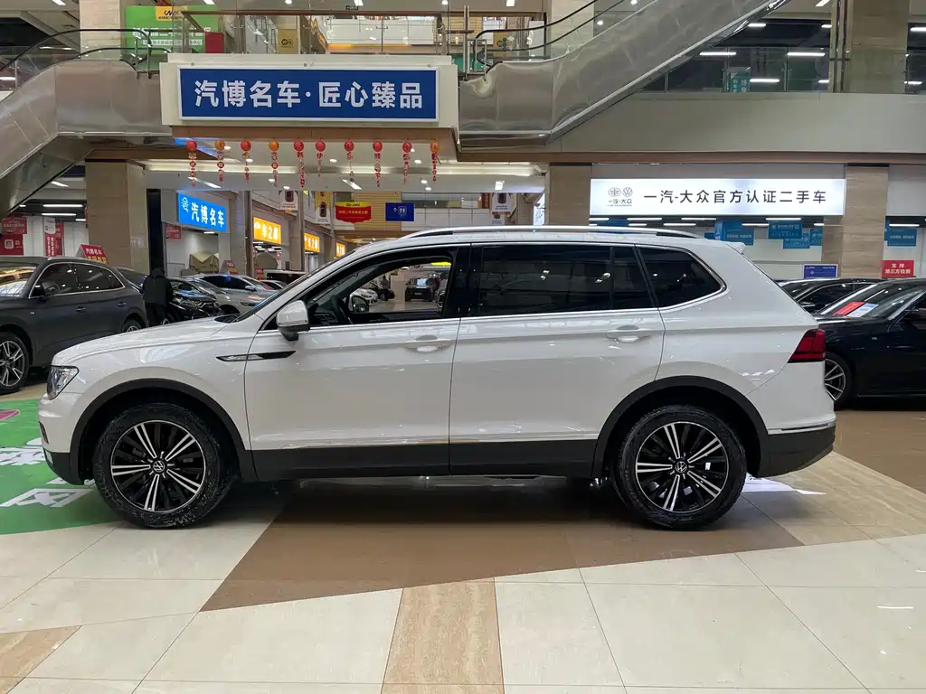 Tiguan L 2021 330TSI automatic two-wheel drive smart version купить на сайте DeffCars