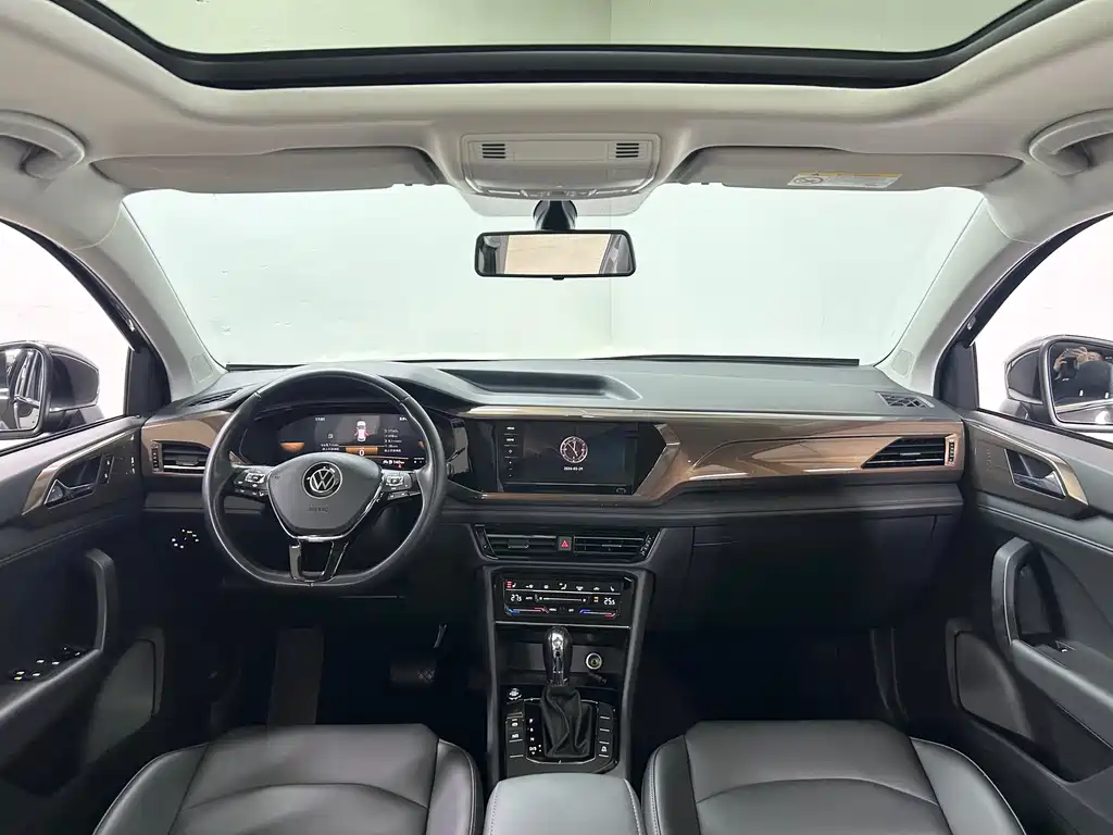 Tuyue 2022 280TSI two-wheel drive luxury version купить на сайте DeffCars