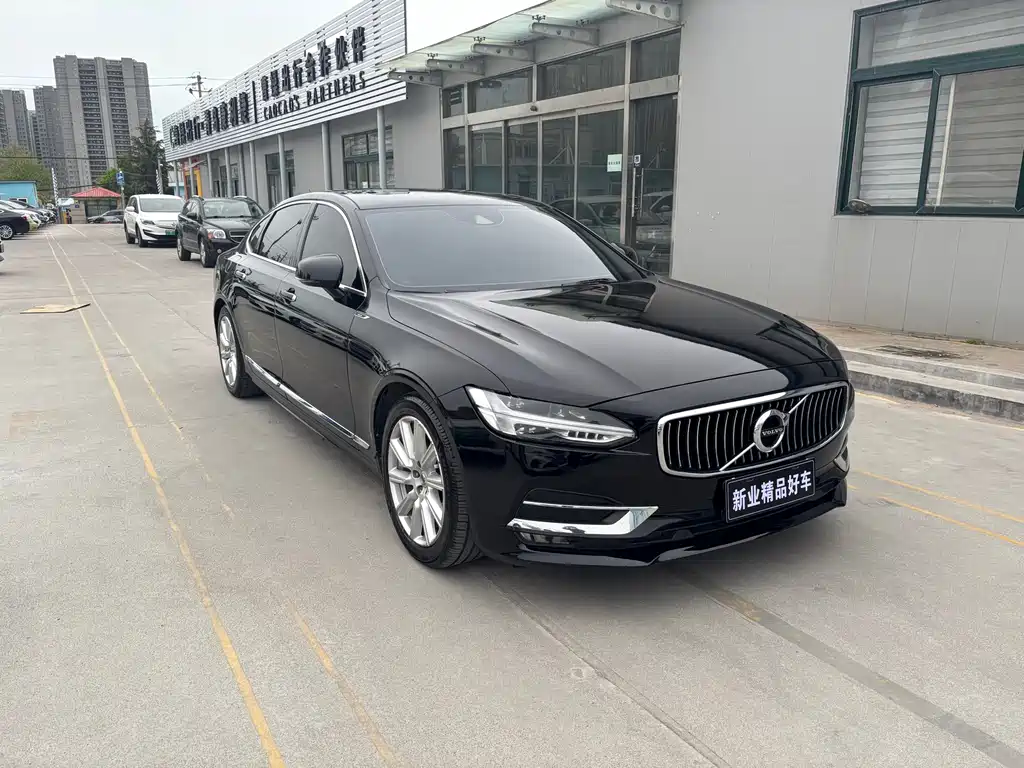 Volvo S90 2020 T5 Zhiyuan Luxury Edition купить на сайте DeffCars