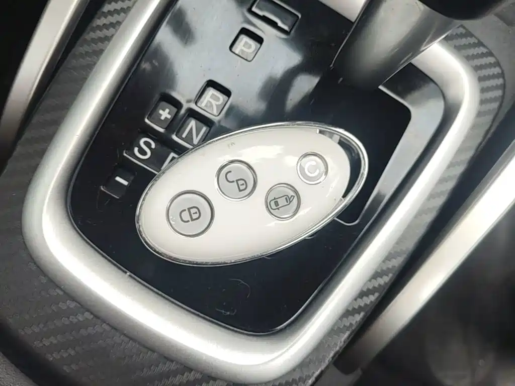 Yuan 2017 1.5L automatic cool interconnected model купить на сайте DeffCars